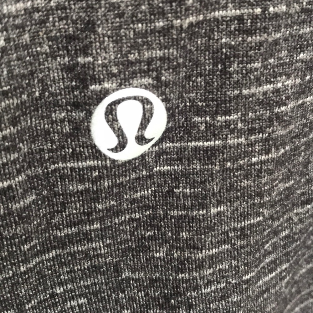 *Feature* LULULEMON Tie-Up Tank. Rare. - Picture 4 of 10